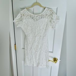 Medium White Mini Lace Dress